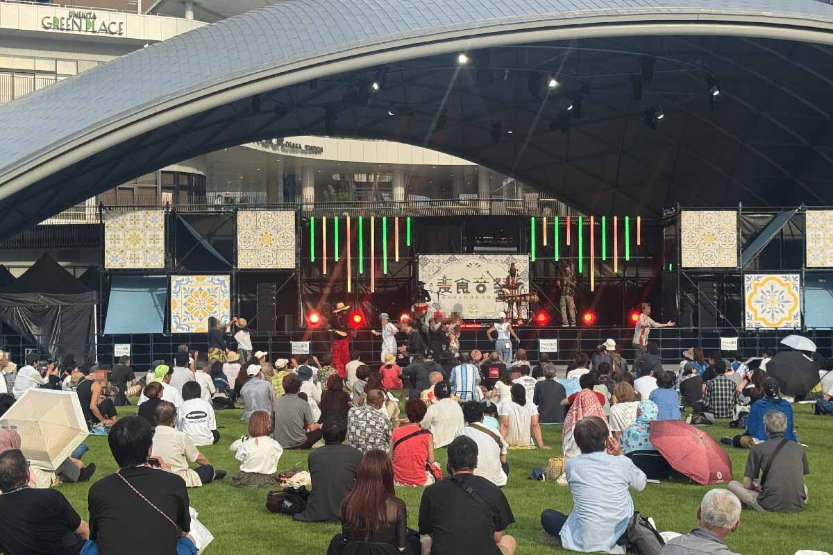 7月に「グラングリーン大阪 うめきた公園」で行われた西アフリカ・ブルキナファソのパフォーマンス