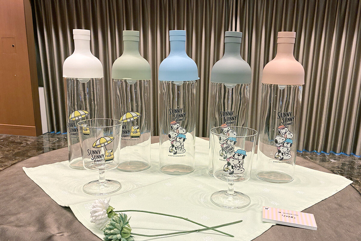 フロア担当者イチオシの「HARIO（ハリオ）」の『ピーナッツ』コラボデザインのフィルターインボトル（2026年7月／阪急うめだ本店）