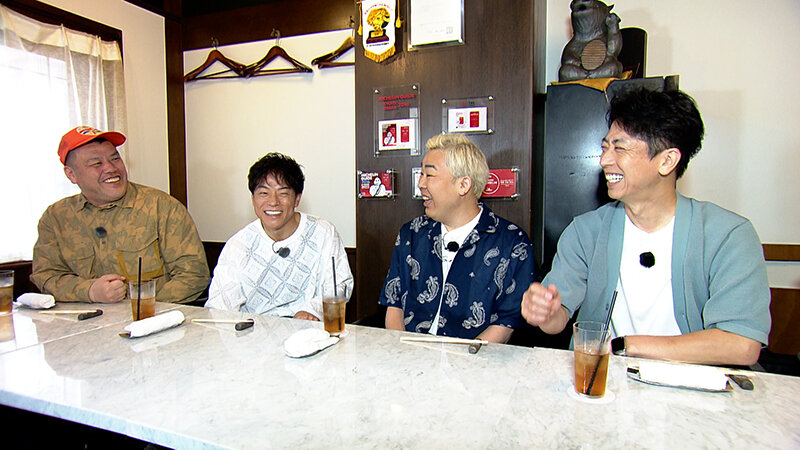 写真左から）くっきー！(野性爆弾)、陣内智則、フットボールアワー(後藤輝基、岩尾望)