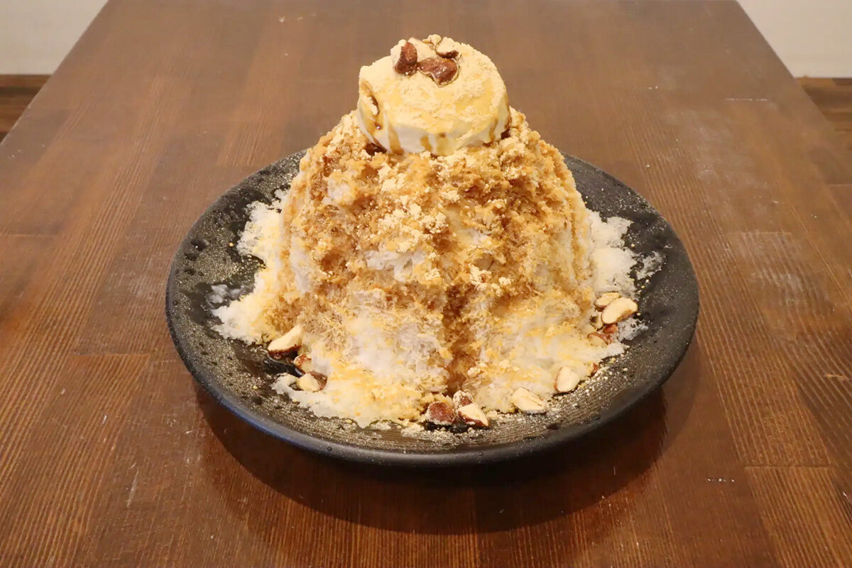 東京「nice&warm」の「黒蜜きなこと鳥居醤油クリームチーズ」（1,540円）