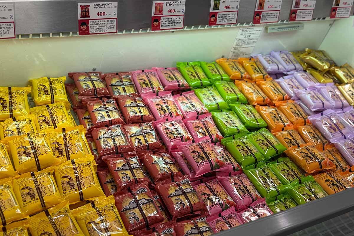 「ニューヨーク堂」のアイスクリームなど（2026年8月・あべのハルカス近鉄本店）