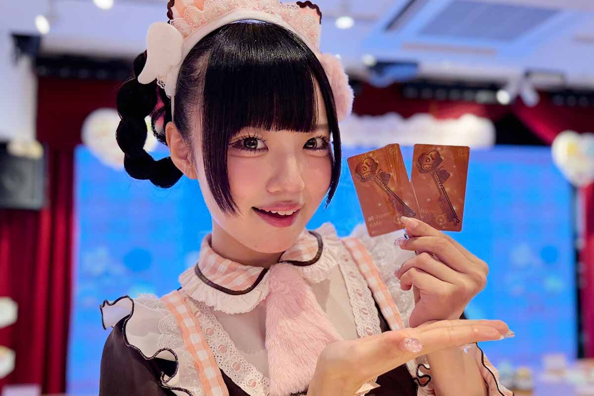 “なしゅさん”が手渡してくれた「キーカード」（2026年8月・あっとほぉーむカフェ大阪本店）