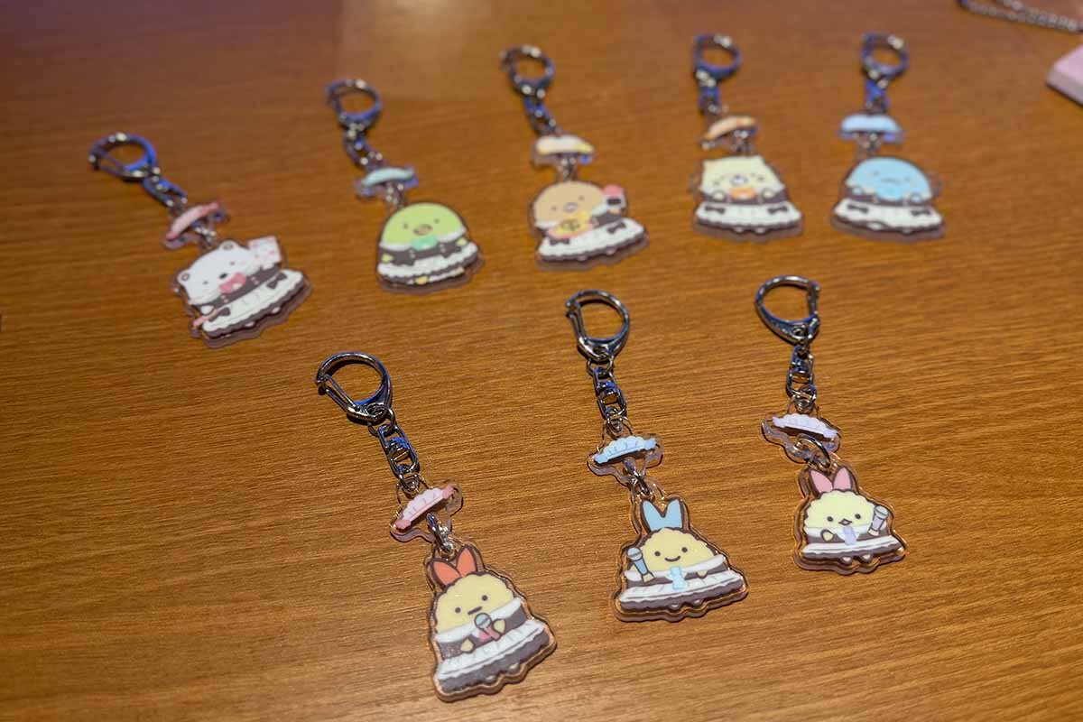 全8種類の「アクリルキーホルダー」（1,100円）（2026年8月・あっとほぉーむカフェ大阪本店）