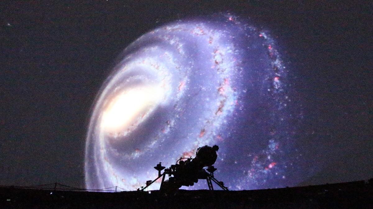 全天映像は4Kになりました「明石市立天文科学館」（兵庫県明石市）