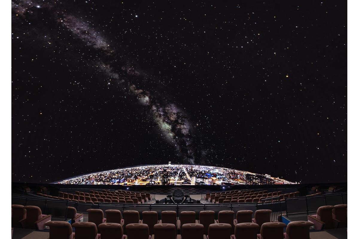 ダイナミックな宇宙の旅へ「大阪市立科学館」（大阪市北区）