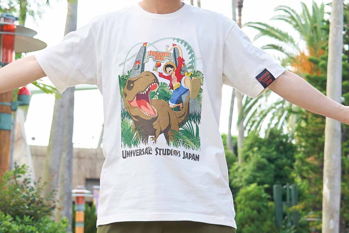「ジュラシック・パーク」と「ONE PIECE」のコラボTシャツのイメージ