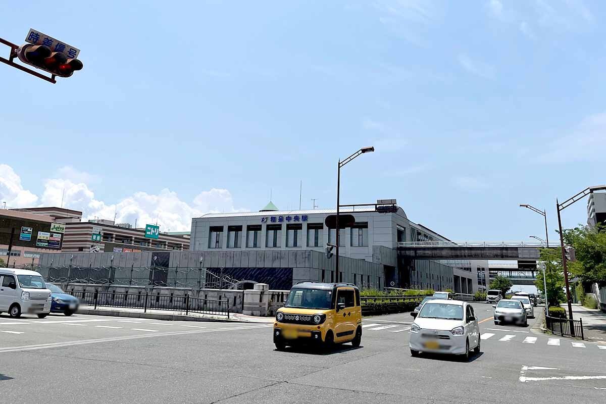 「中央公園」までは徒歩約2分の距離にある泉北高速鉄道・和泉中央駅（撮影：2020年2月）