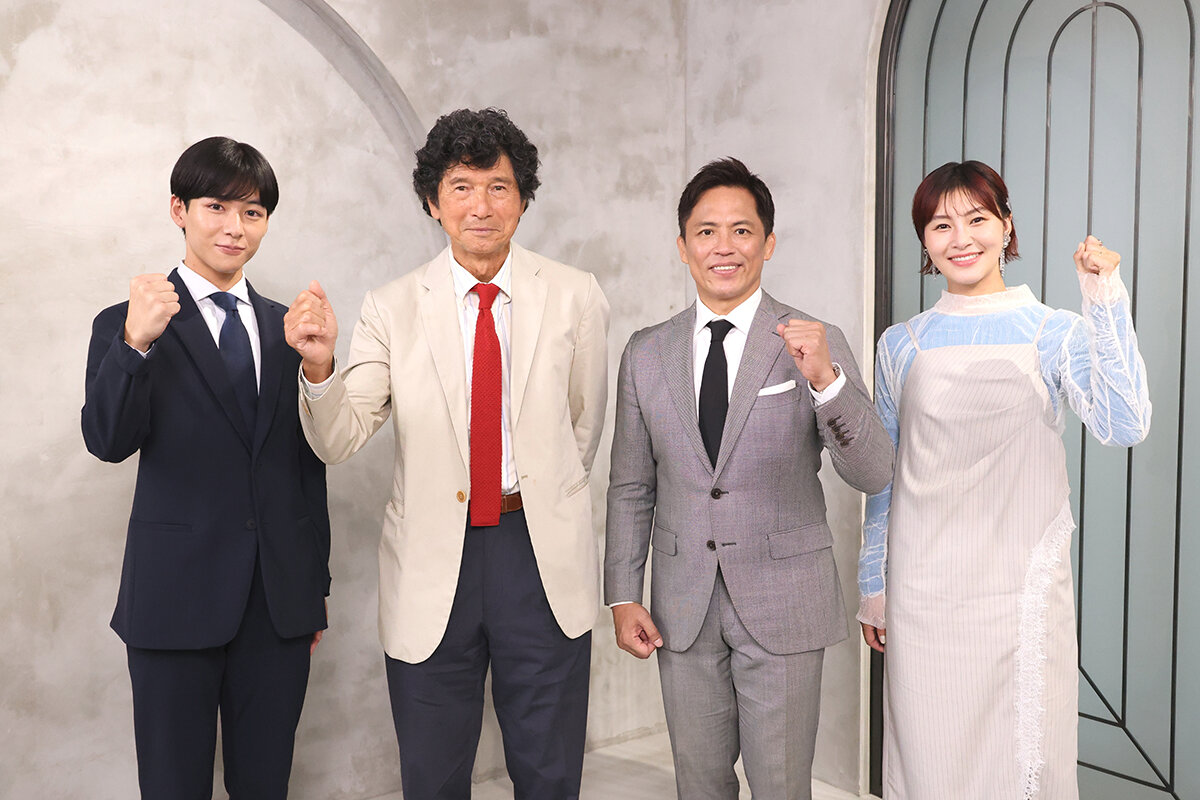 左から）秦令欧奈アナウンサー（カンテレ）、青木紘二、野村忠宏、村上佳菜子