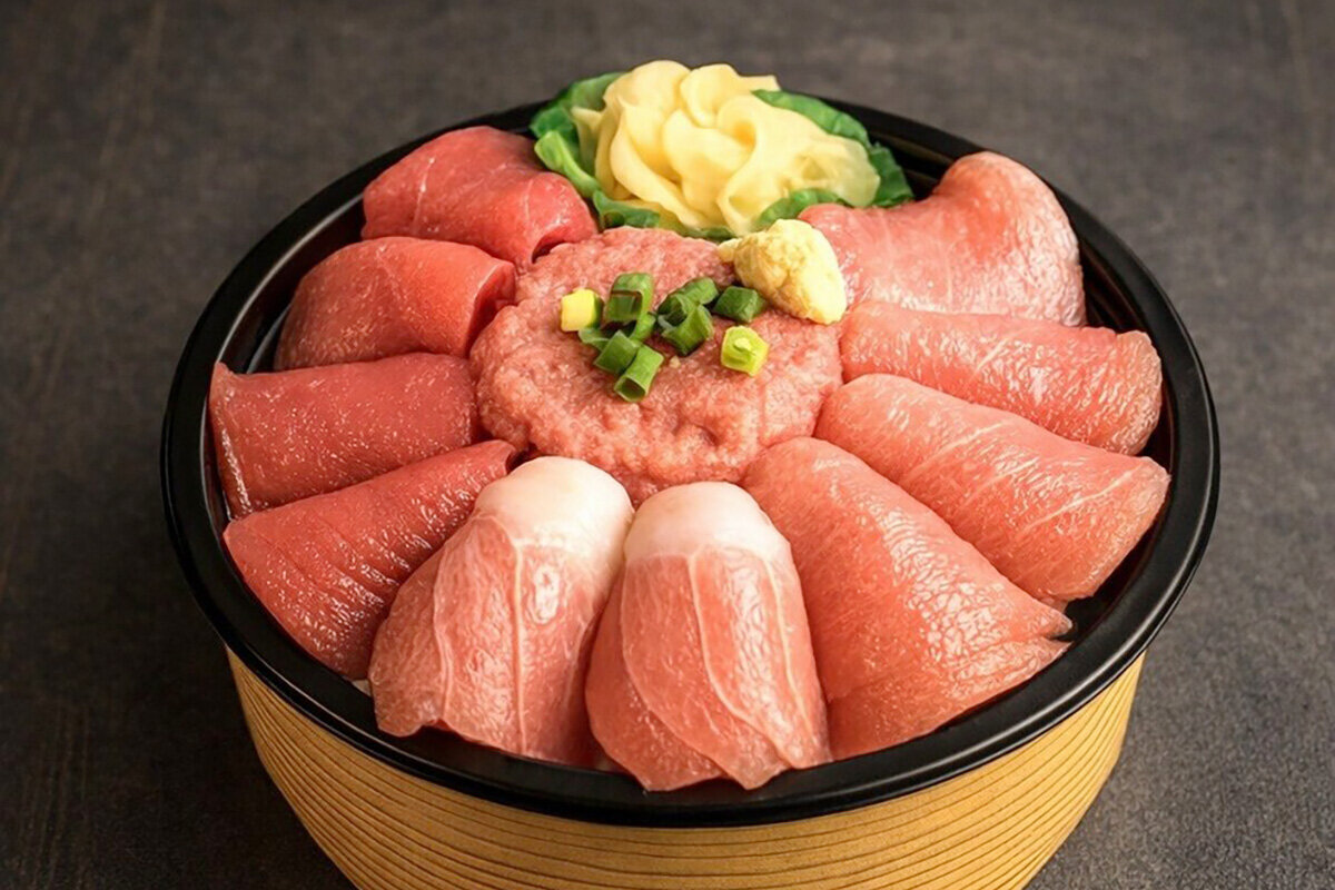対馬産本マグロを使った、長崎「対馬の季節」の極上本マグロ丼（2,916円）
