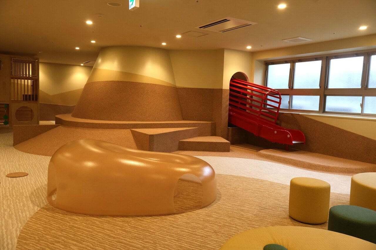 子ども向けキッズパーク「でこぼこのあそびば」（９月29日、大阪府箕面市）