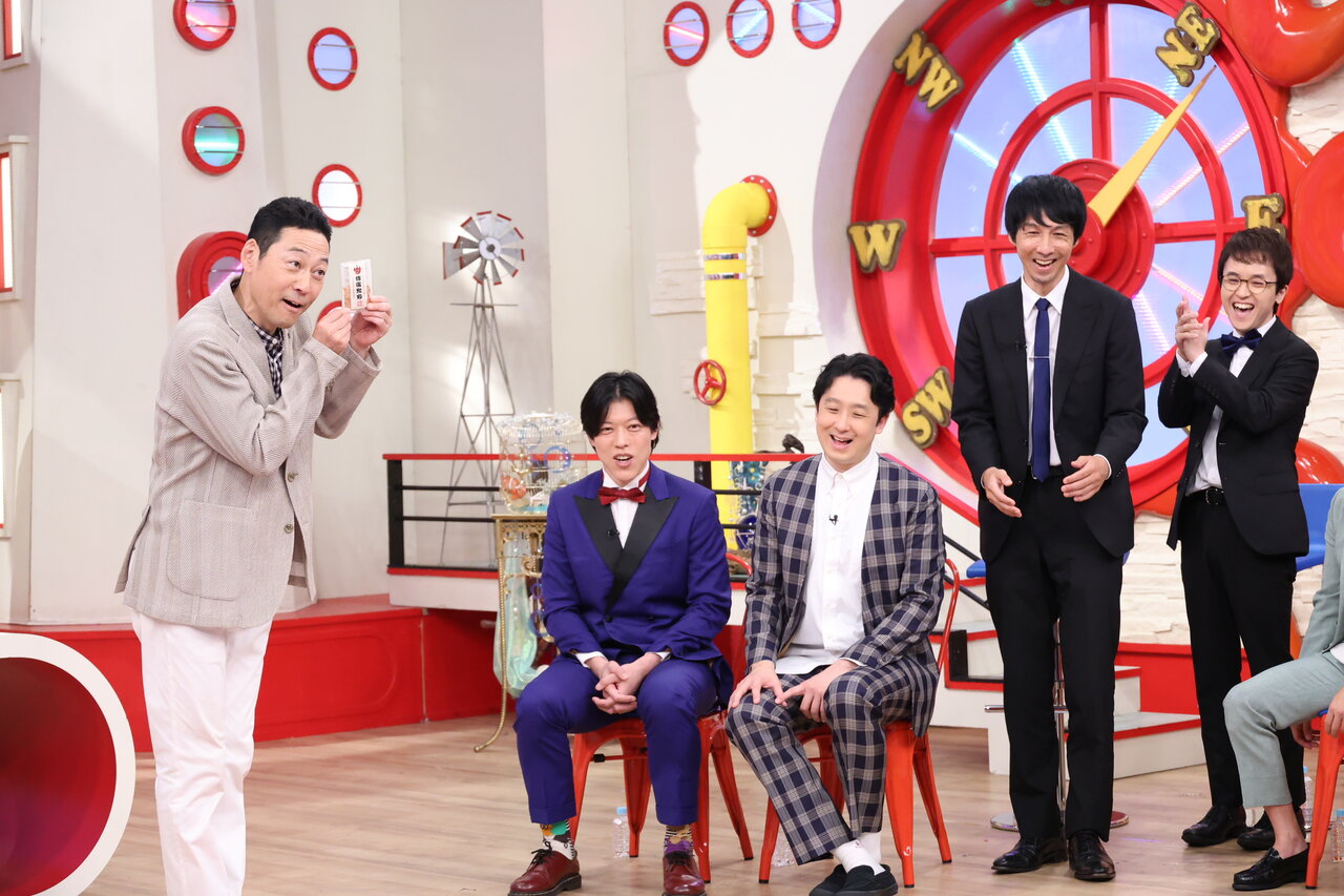 上段）今夜も星が綺麗 下段左から）東野幸治 / 滝音