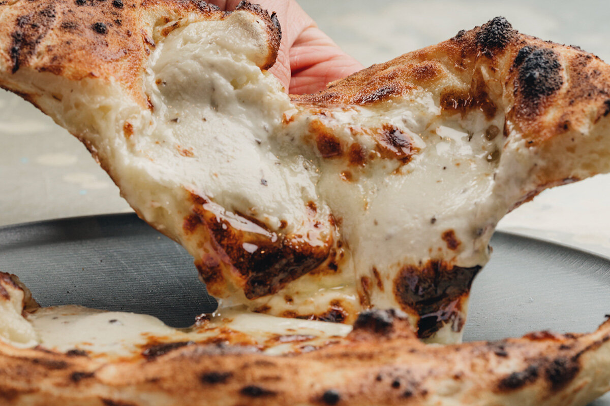 大阪初出店となる、食べログピッツァ部門・日本1位の「400℃ PIZZA」