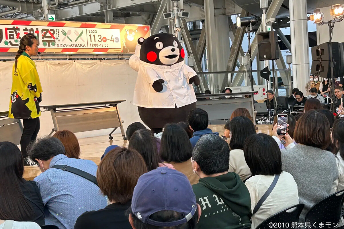「くまモンステージ」は2026年10月28日（水）・14時〜、31日（土）・11時〜、11月7日（土）・11時〜（各回約30分）の予定
