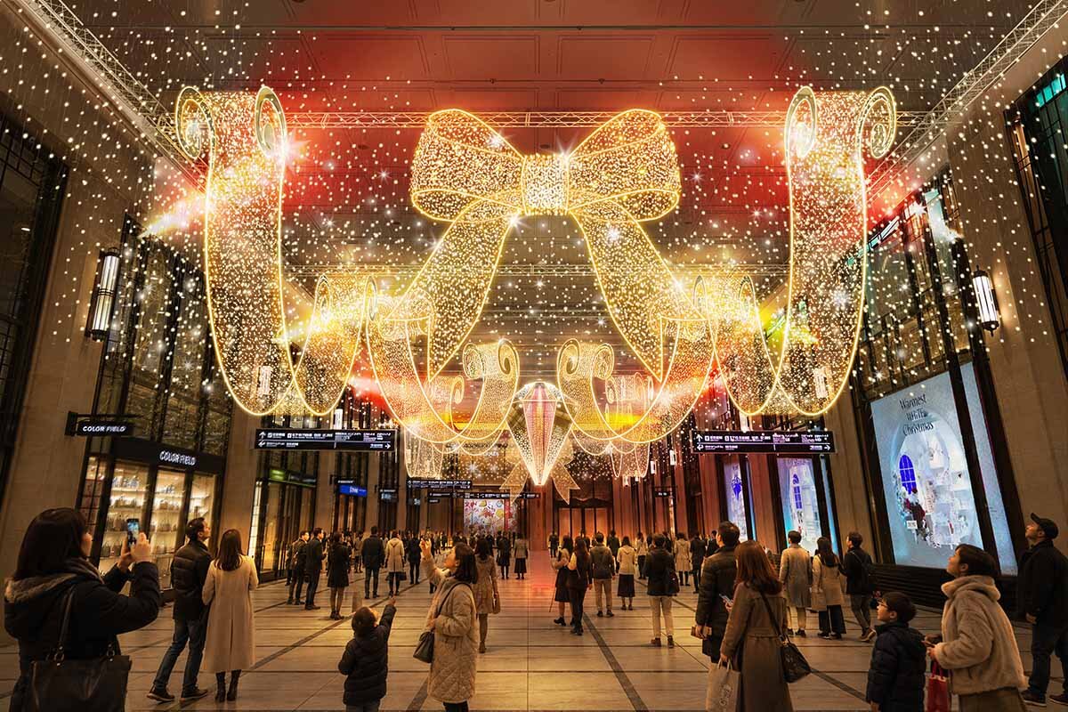 過去最多となる約75,000球のLEDを使ったクリスマスイルミネーション「Lumière Ribbon Illumination つなぐ、つながる、光と心。 」のイメージ
